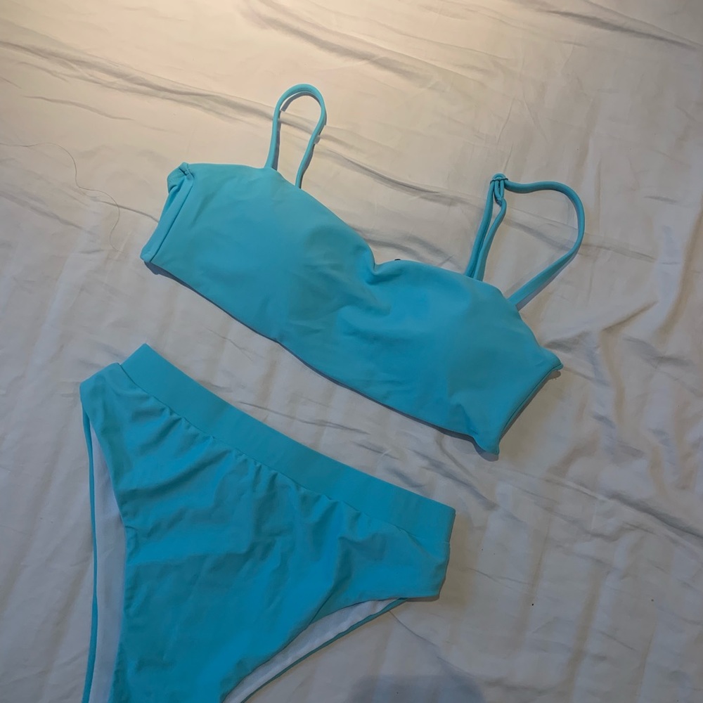 💎BRIGHT BLUE BIKINI -- NEVER BEEN WORN💎